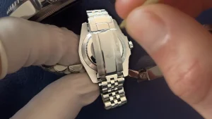 réglage bracelet à vis